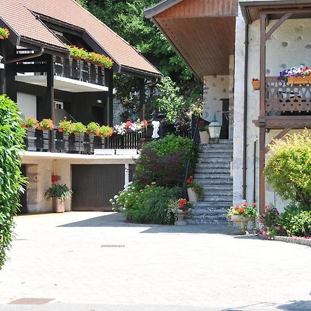 Auberge Du Roselet Duingt Exterior foto