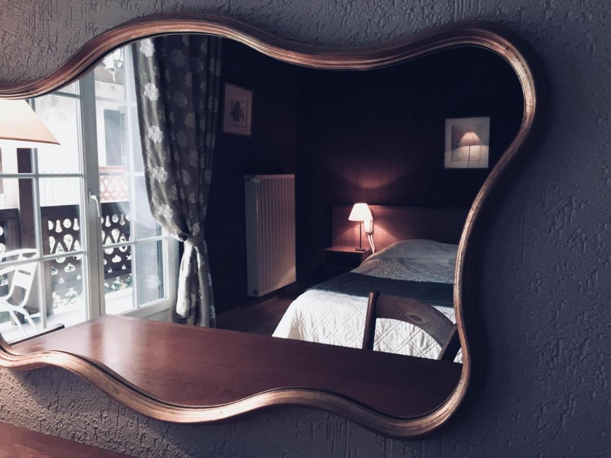 Auberge Du Roselet Duingt Zimmer foto